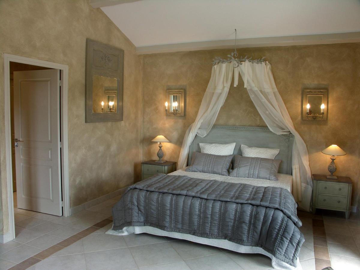 Chateau De Cachard Boffres Zimmer foto